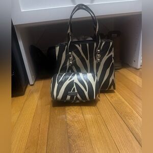 Carlos Santana Black and White Zebra Tote Bag Set